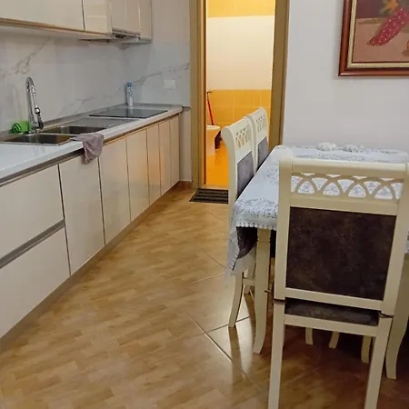 Apartment Appartamento Vlora *